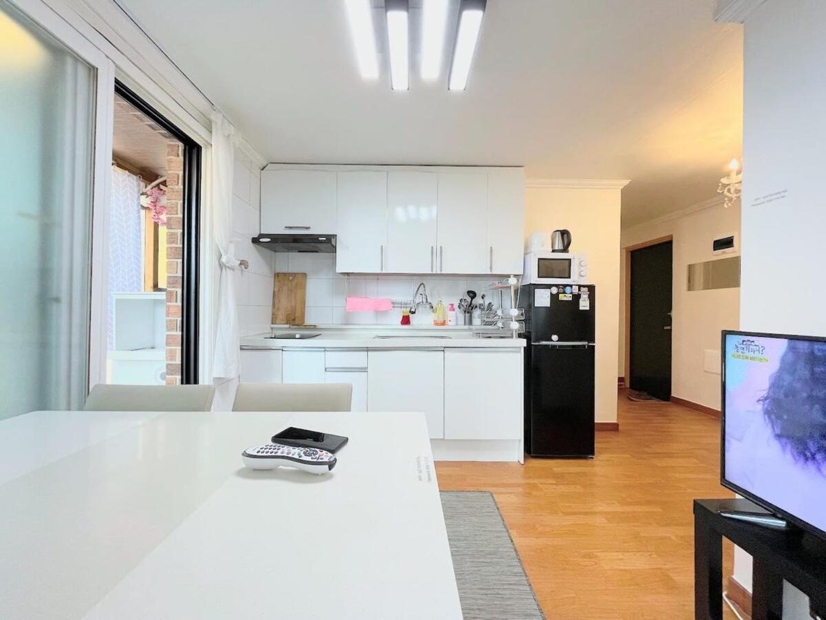 Apartment Sunny Tarrace House - Hongdae Station 2min Walk *